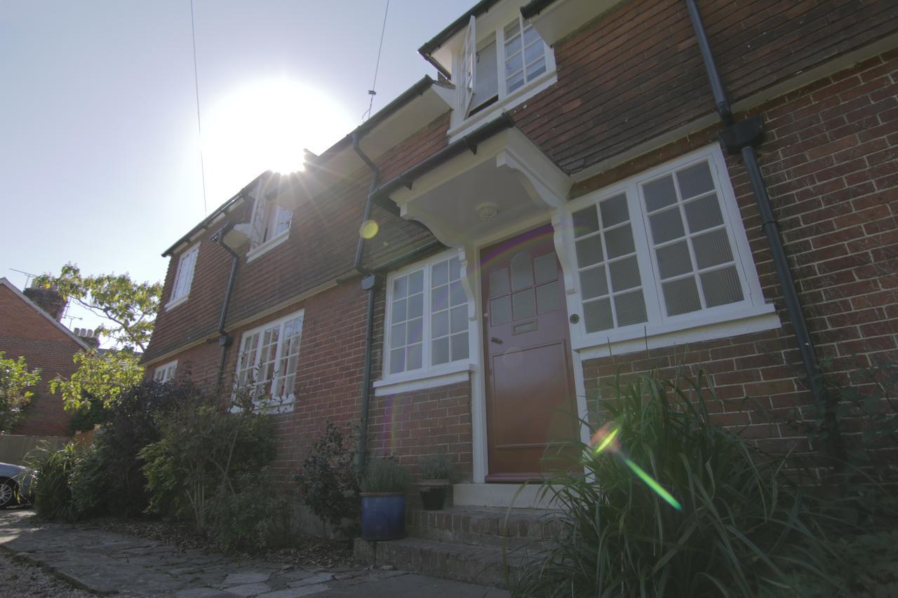 Red Cottage B&B ไรย์ ภายนอก รูปภาพ